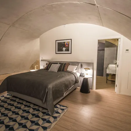 Cugo Gran Macina Malta